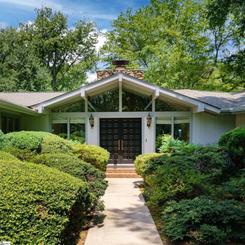 Property image 3 at 521 Huntington Road, Greenville, SC 29615