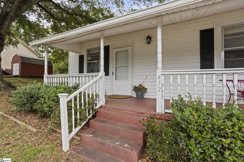 Property image 4 at 412 Connecticut Avenue, Greer, SC 29650-2109