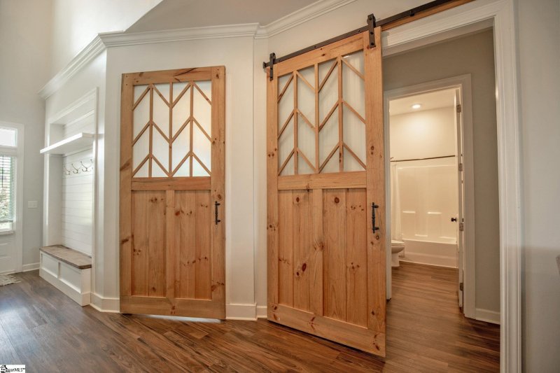 Property image 3 at 512 Ladysmith Drive, Simpsonville, SC 29681