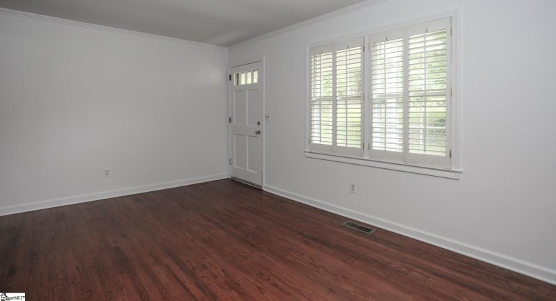 Property image 5 at 10 Trent Drive, Taylors, SC 29687