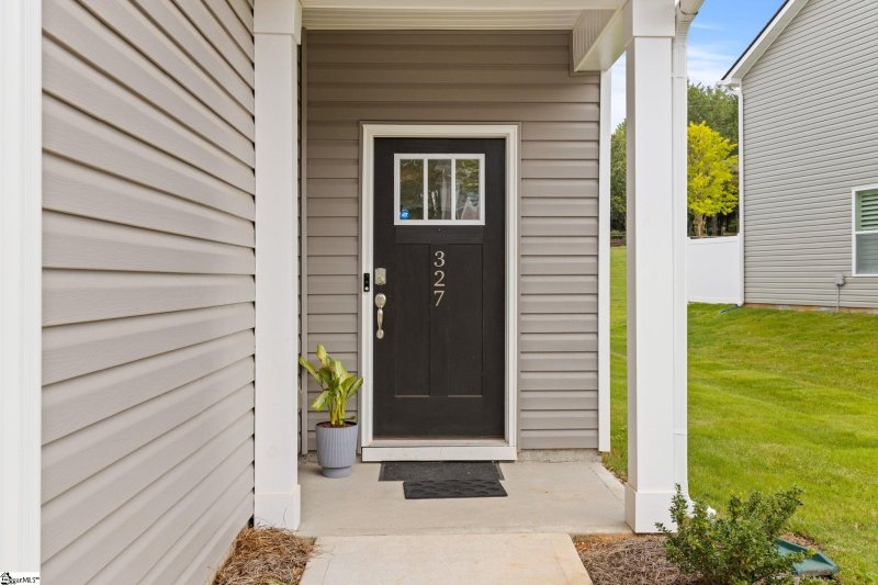 Property image 2 at 327 Cub Court, Greenville, SC 29609-1675