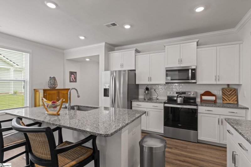 Property image 5 at 327 Cub Court, Greenville, SC 29609-1675