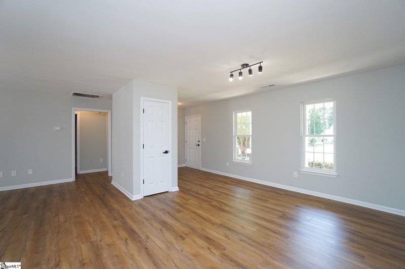 Property image 5 at 100 Kensett Drive, Williamston, SC 29697