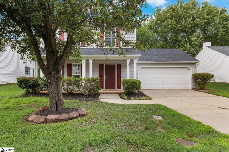 Property image 2 at 9 Brockmore Drive, Greenville, SC 29605