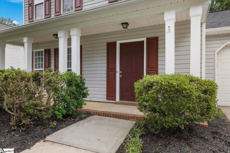 Property image 3 at 9 Brockmore Drive, Greenville, SC 29605