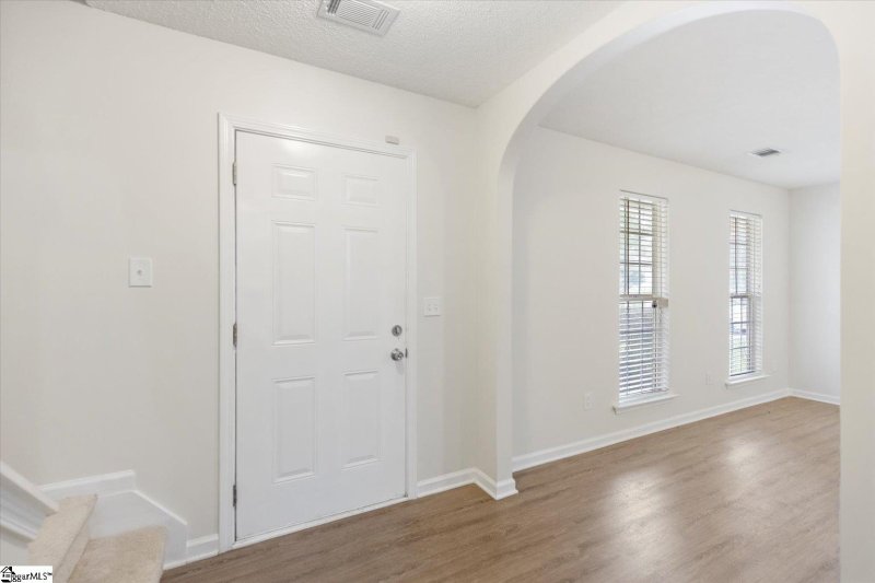 Property image 4 at 9 Brockmore Drive, Greenville, SC 29605