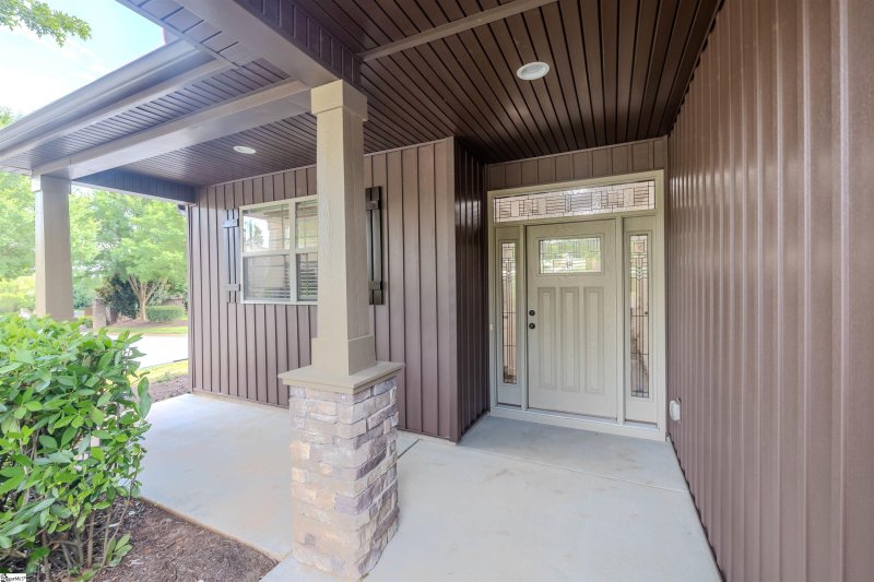 Property image 4 of 601 Castlestone Drive in Greystone Cottages, Greer, SC 29650