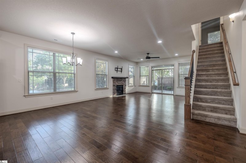 Property image 5 of 601 Castlestone Drive in Greystone Cottages, Greer, SC 29650