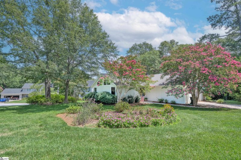 Property image 2 at 105 Stone Ridge Road, Greer, SC 29650