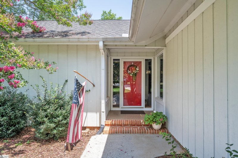 Property image 3 at 105 Stone Ridge Road, Greer, SC 29650