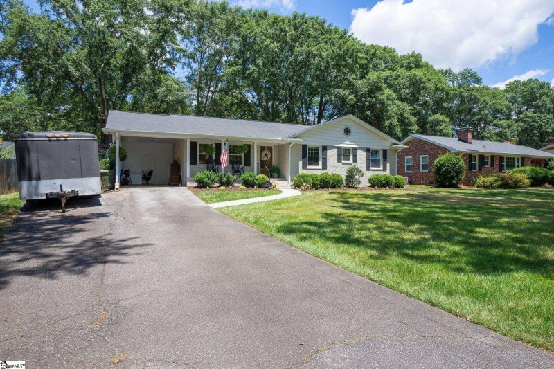 Property image 4 at 304 Carolina Avenue, Greenville, SC 29607