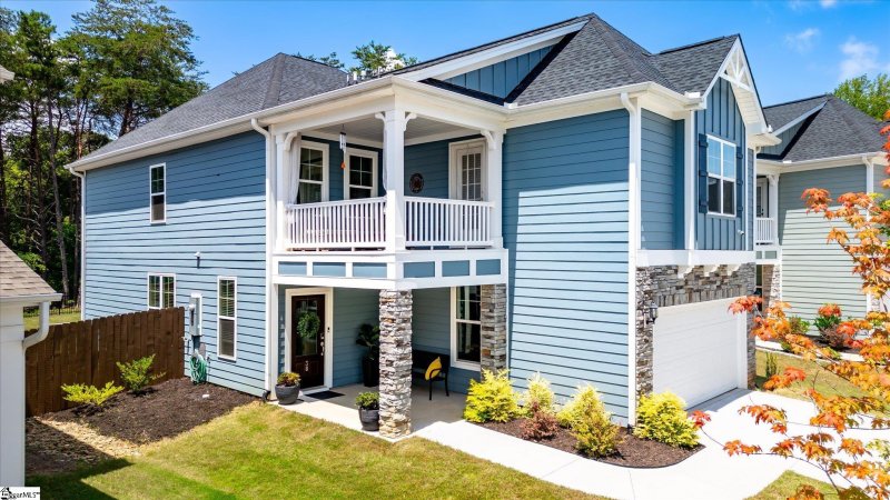 Property image 3 at 38 Tyrian Drive, Greenville, SC 29607