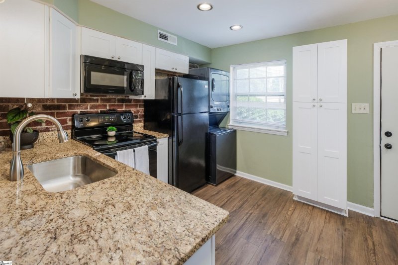 Property image 3 at 2530 E North Street, Greenville, SC 29615