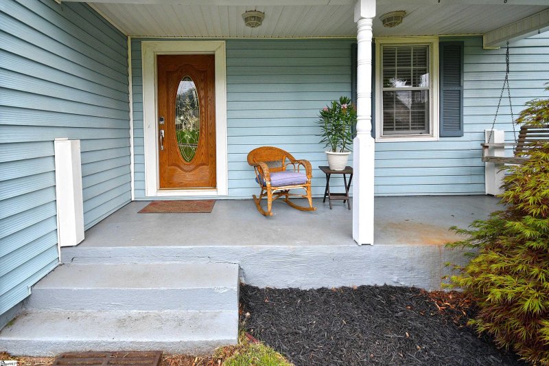 Property image 4 at 5 Blake Street, Greenville, SC 29605