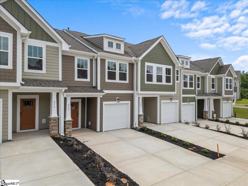 Property image 2 at 212 Tippin Trail, Travelers Rest, SC 29690