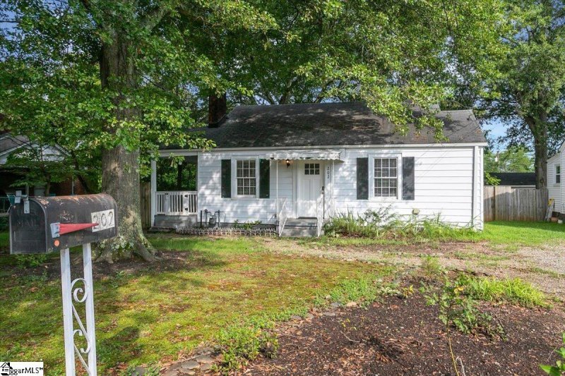 Property image 3 at 202 Cumberland Avenue, Greenville, SC 29607