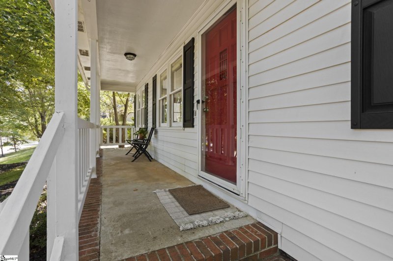 Property image 4 at 1604 WINDING Way, Taylors, SC 29687