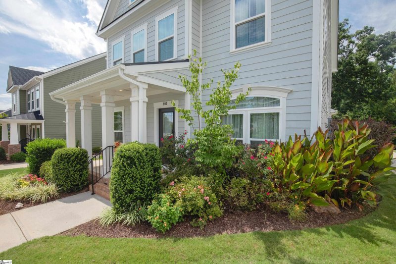 Property image 2 at 403 Algonquin Trail, Greenville, SC 29607