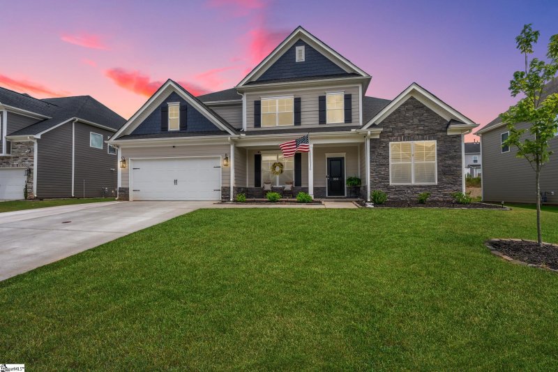 Property image 2 at 335 Carriage Hill Drive, Easley, SC 29642