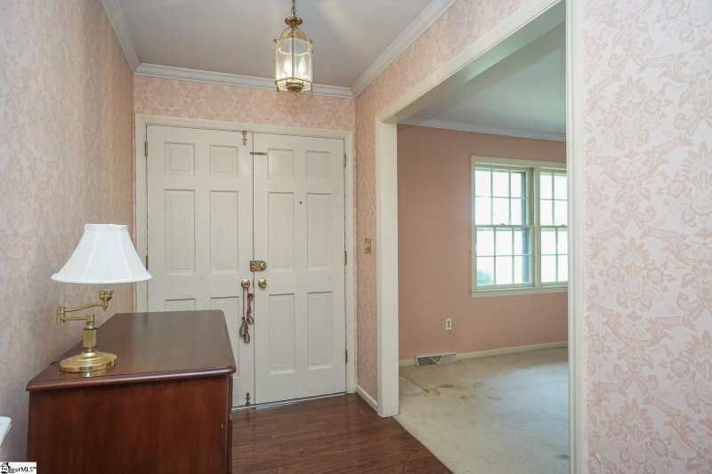 Property image 4 at 2 S Del Norte Road, Greenville, SC 29615