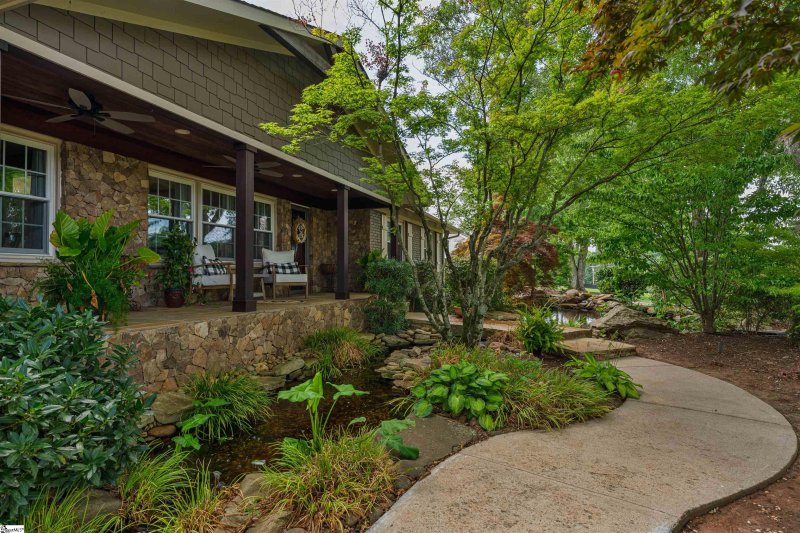 Property image 2 at 145 Daniel Drive, Easley, SC 29642