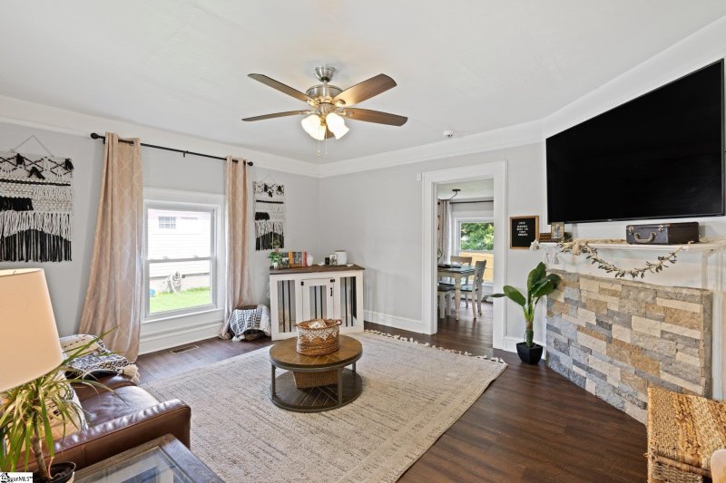 Property image 5 at 109 1st Street, Fountain Inn, SC 29644