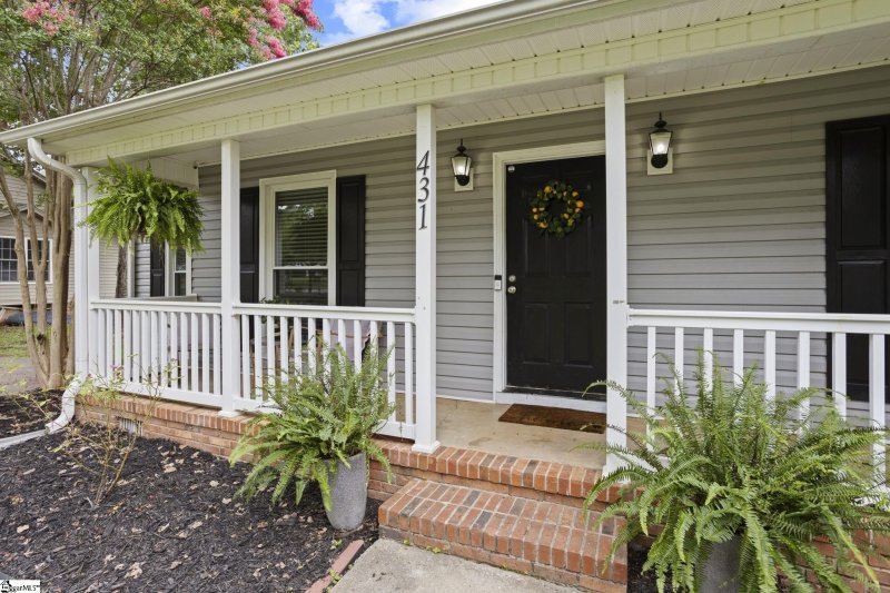 Property image 4 at 431 Laurel Tree Lane, Simpsonville, SC 29681