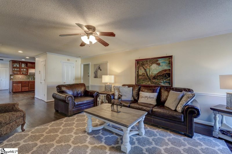 Property image 3 at 144 Woodridge Drive, Spartanburg, SC 29301