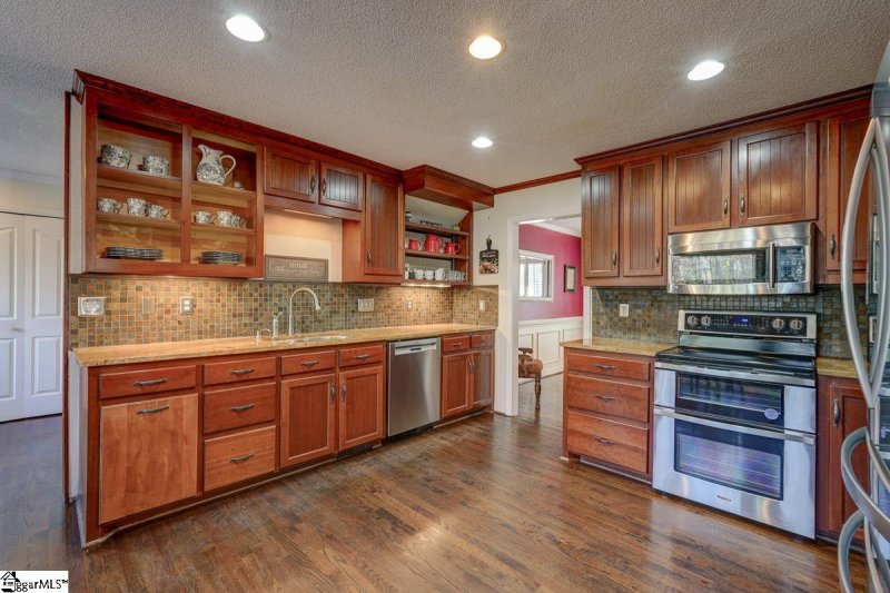 Property image 4 at 144 Woodridge Drive, Spartanburg, SC 29301