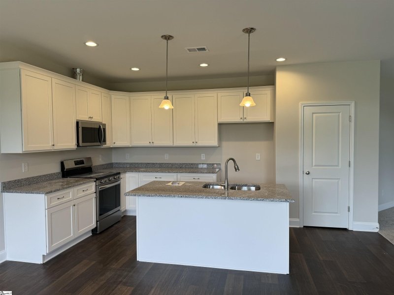 Property image 4 at 2720 Millhone Drive, Moore, SC 29369