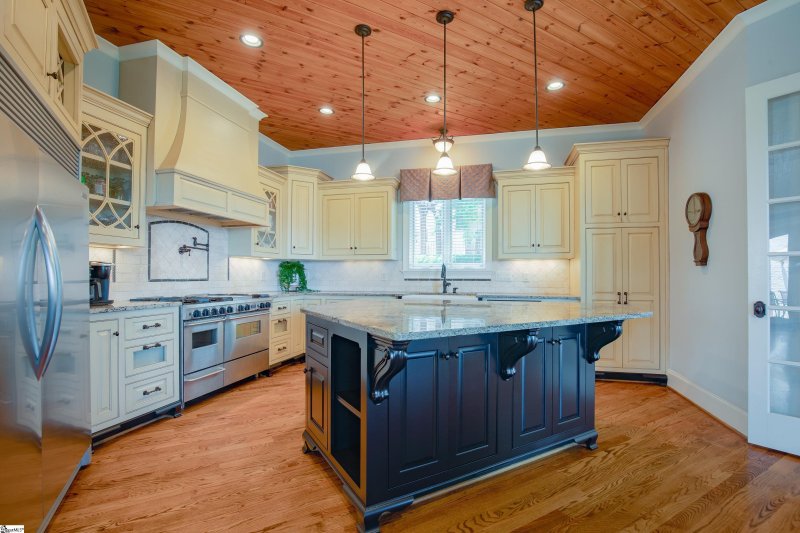 Property image 4 at 313 Sorono Drive, Greenville, SC 29609