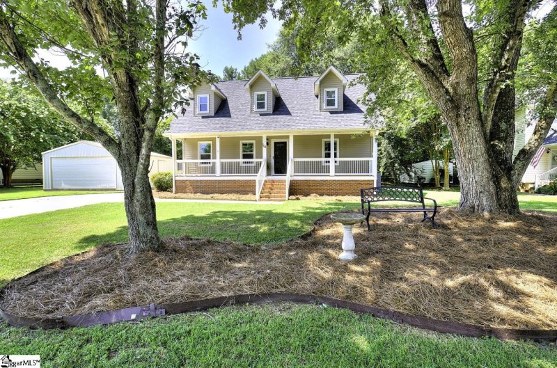 Property image 2 at 104 Court Drive, Easley, SC 29642