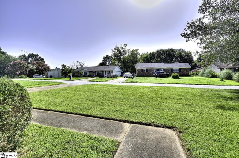 Property image 5 at 131 Abbotsford Drive, Simpsonville, SC 29681