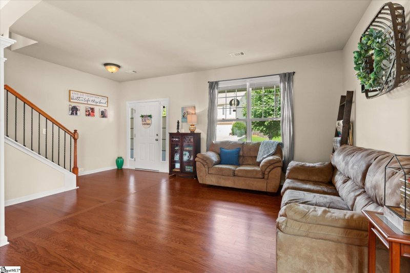 Property image 5 at 421 Plamondon Drive, Simpsonville, SC 29680