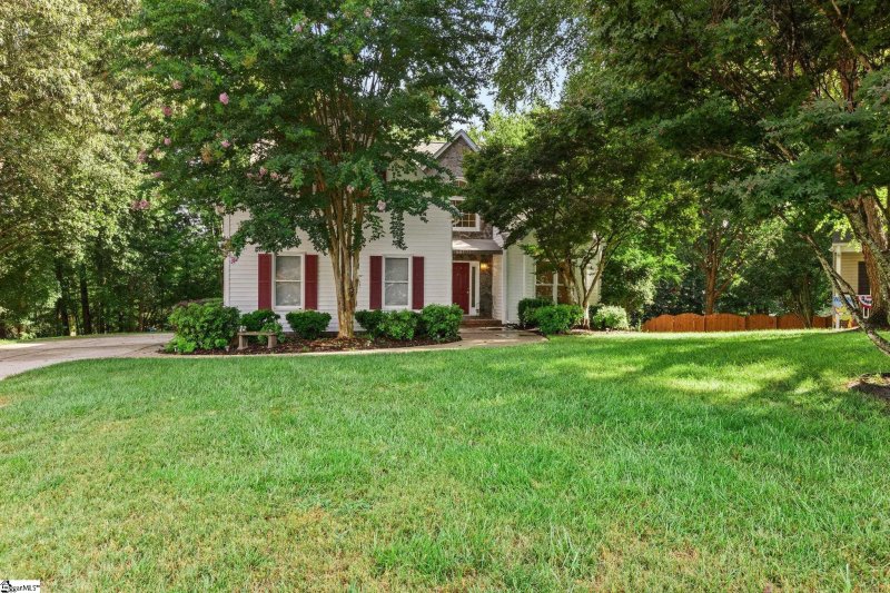 Property image 2 at 9 Whiteside Court, Simpsonville, SC 29680