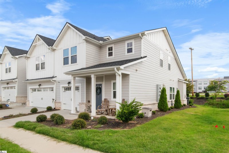 Property image 2 at 150 Bromes Way, Greenville, SC 29607