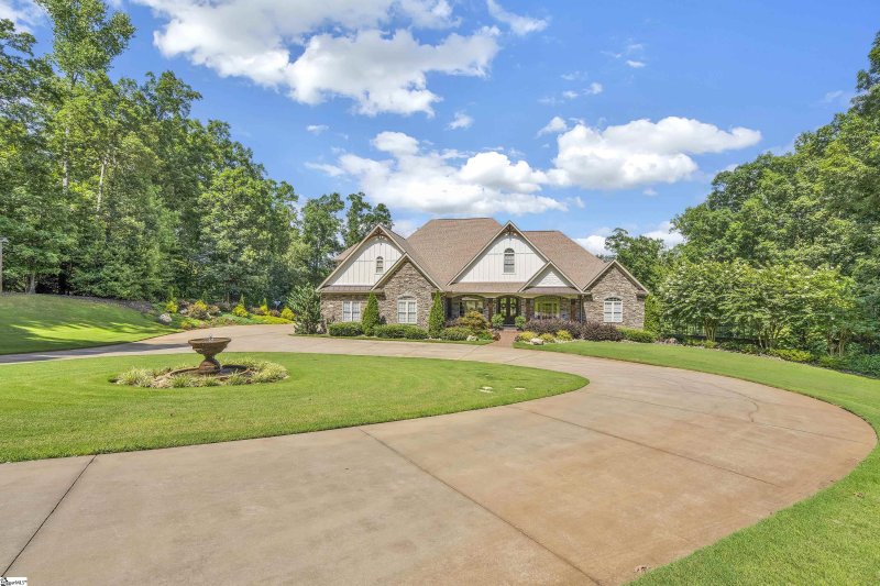 460 Whispering Ridge Trail