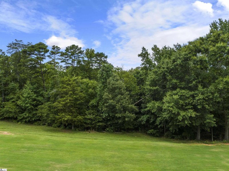 Property image 5 at 315 Lakefront Drive, Anderson, SC 29626