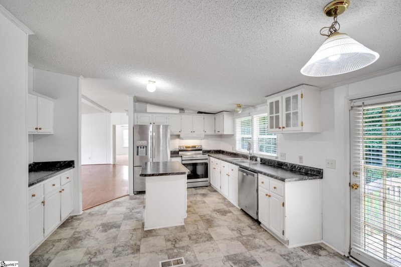 Property image 3 at 506 Montbrook Court, Pelzer, SC 29669