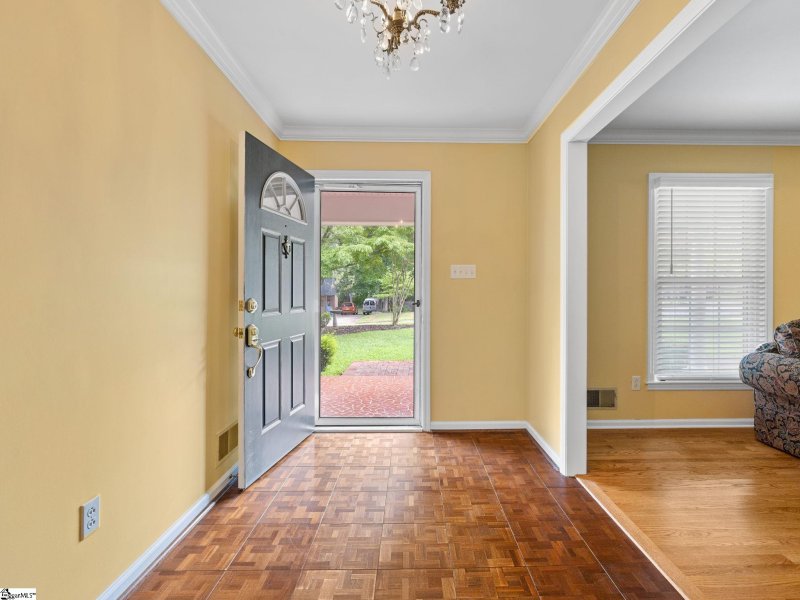 Property image 5 at 302 Holly Drive, Spartanburg, SC 29301