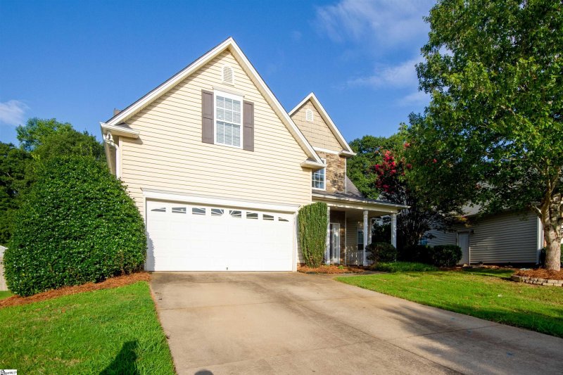 Property image 2 at 204 Reinhardt Drive, Simpsonville, SC 29681