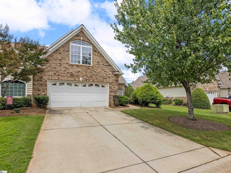 Property image 2 of 205 Stewarts Landing in Glen Lake, Boiling Springs, SC 29316
