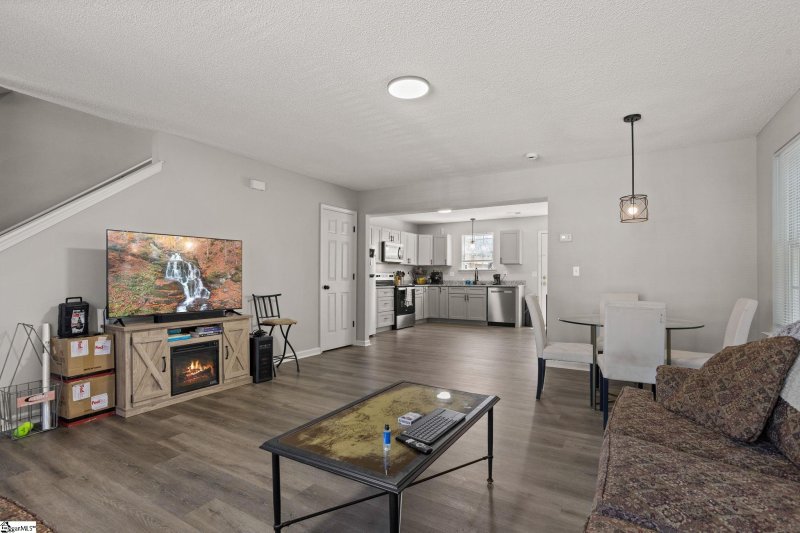 Property image 4 at 32 Buff Street, Greenville, SC 29609-7306