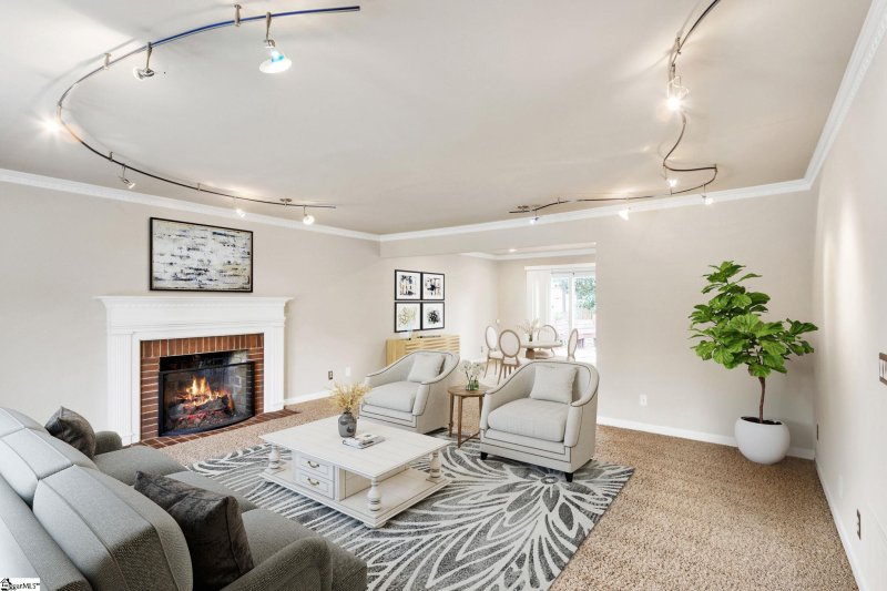 Property image 2 at 20 Spring Forest Court, Greenville, SC 29615