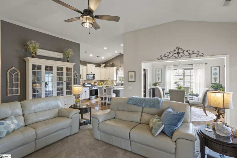 Property image 5 at 324 Mellow Way, Greer, SC 28651