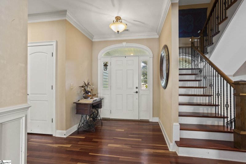 Property image 5 at 2 Twin Silo Court, Greer, SC 29651