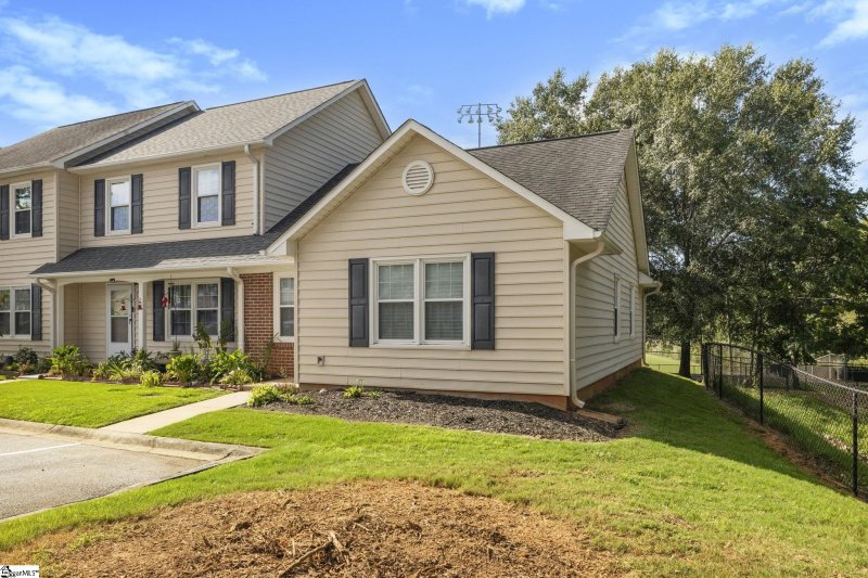 Property image 2 at 120 Trailside Lane, Greenville, SC 29607