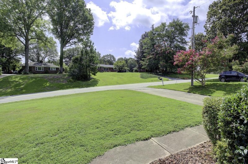 Property image 3 at 517 Concord Avenue, Anderson, SC 29621
