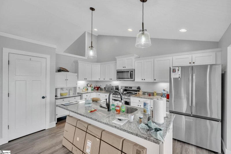 Property image 4 at 132 Braemar Knoll Drive, Greer, SC 29651