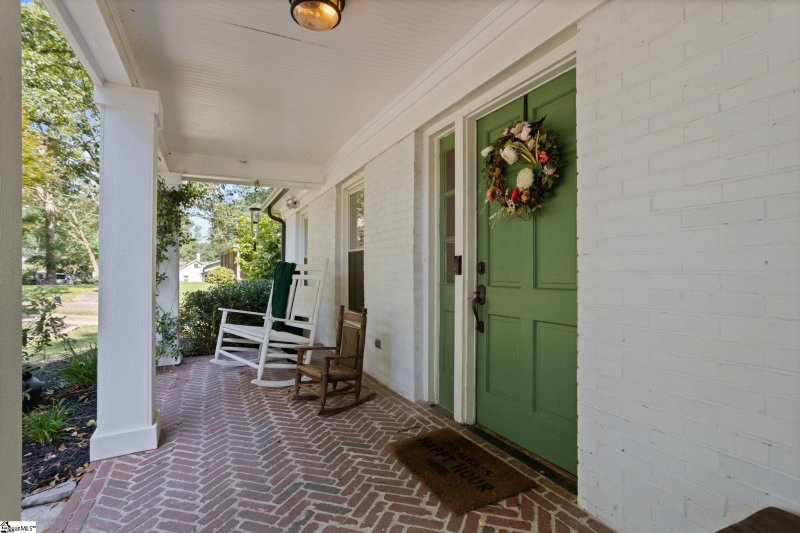 Property image 3 at 206 Melbourne Lane, Greenville, SC 29615